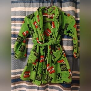Kids Green Minecraft-Themed Fleece Robe with Creeper & TNT Print